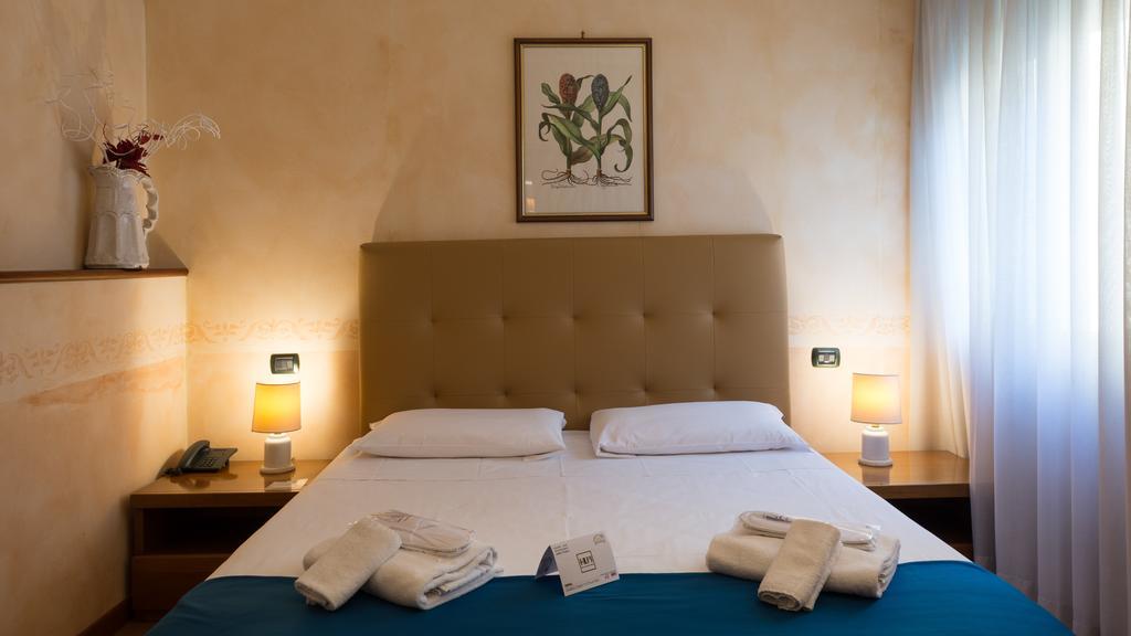 Hotel Lombardia Milan Luaran gambar